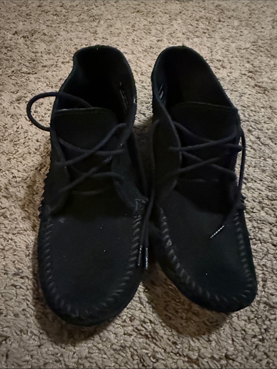 Minnetonka Shoes - Women’s Black Chukka Moccasin Boots
